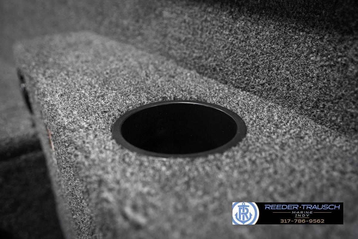 2025 Lund 1775 Pro Guide