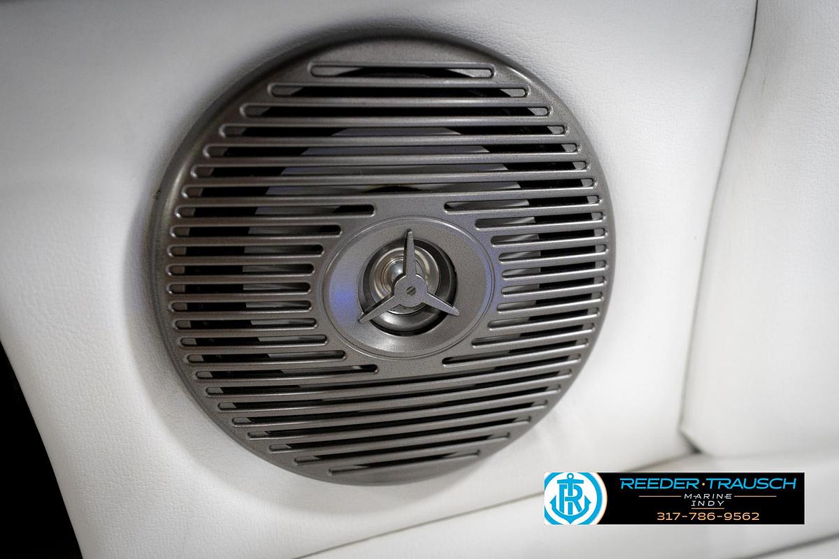 Used 2020 Four Winns MT H210