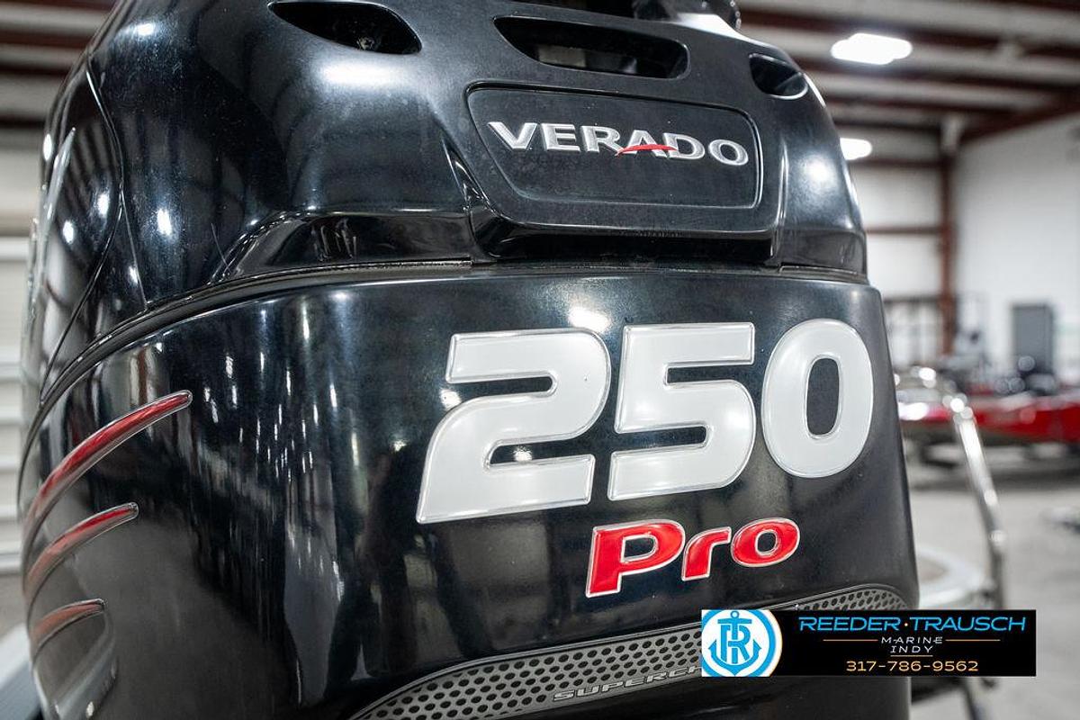 Used 2014 Bennington 25 RCB