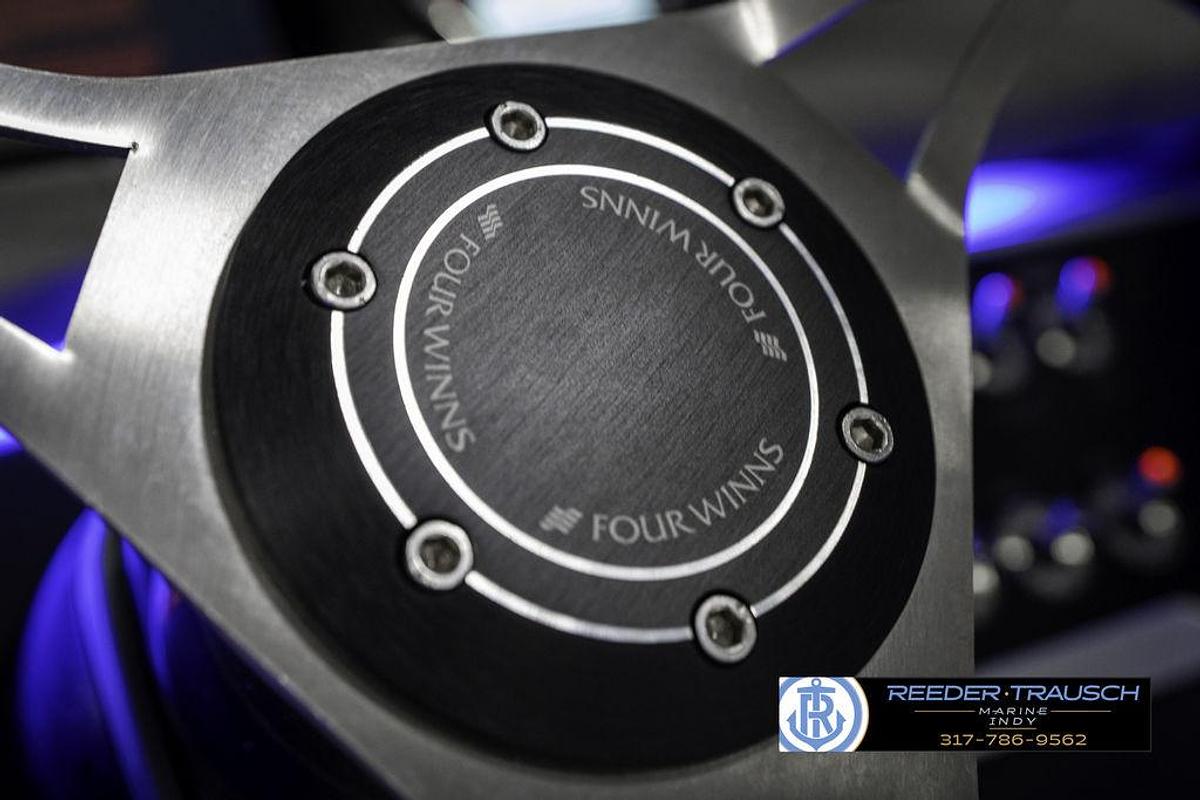 Used 2021 Four Winns H260