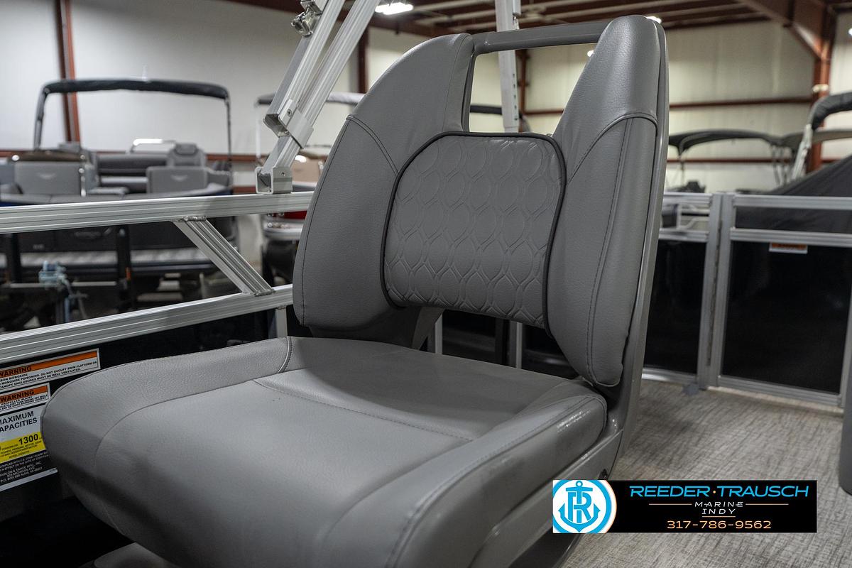 Used 2023 Avalon 2180 VENT CR