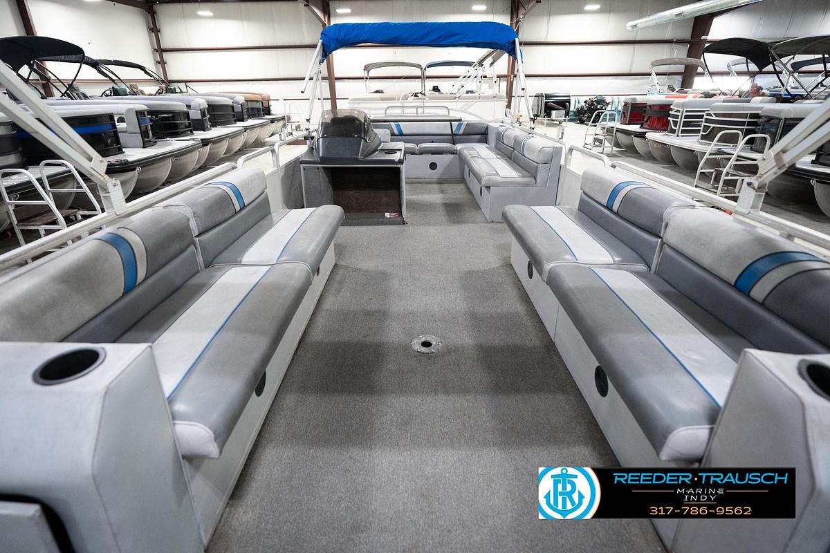 Used 1992 Sun Tracker Party Barge 24