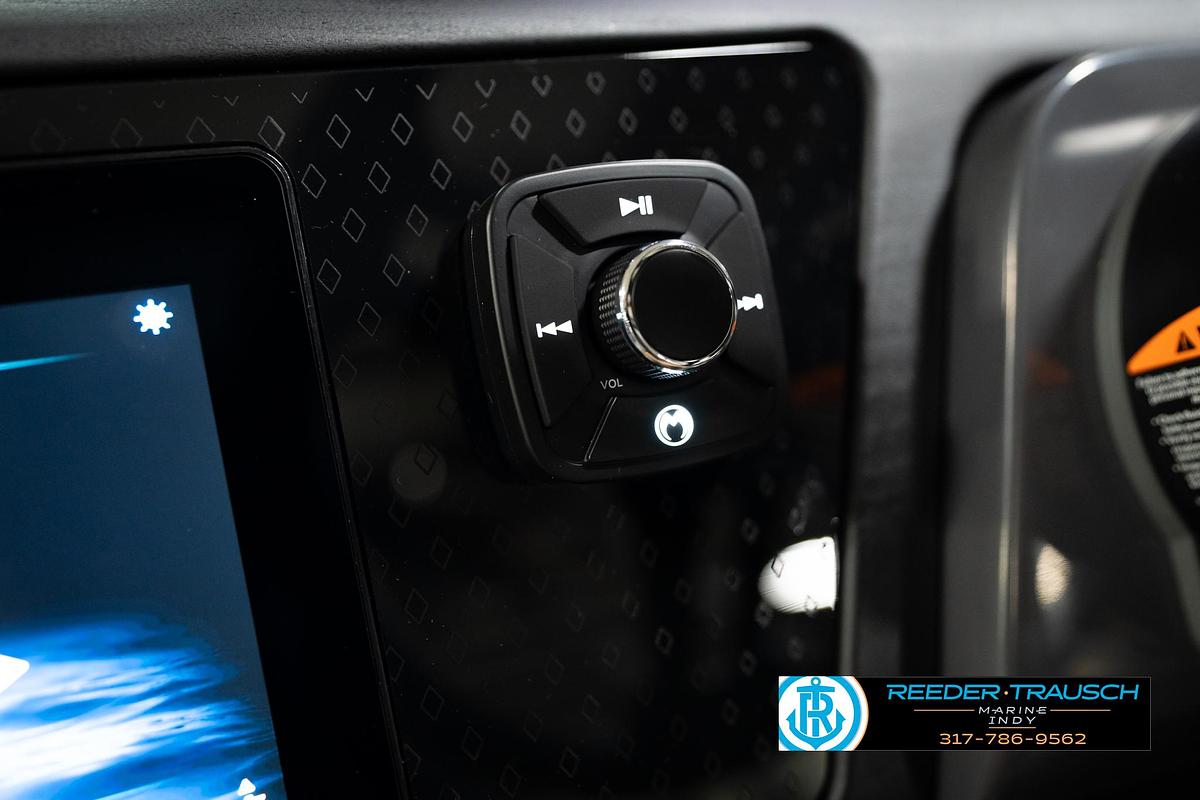 2026 Bennington 22 MSB