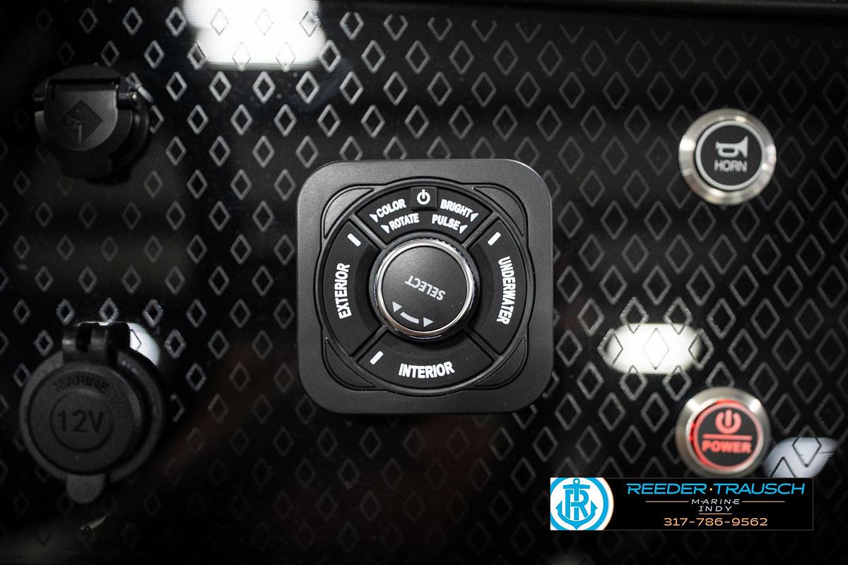 2026 Bennington 22 MFB