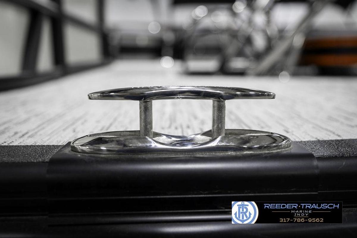 2025 Bennington 21 SSR