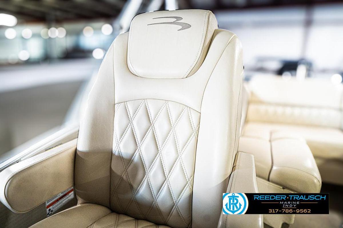 Used 2014 Bennington 25 RCB