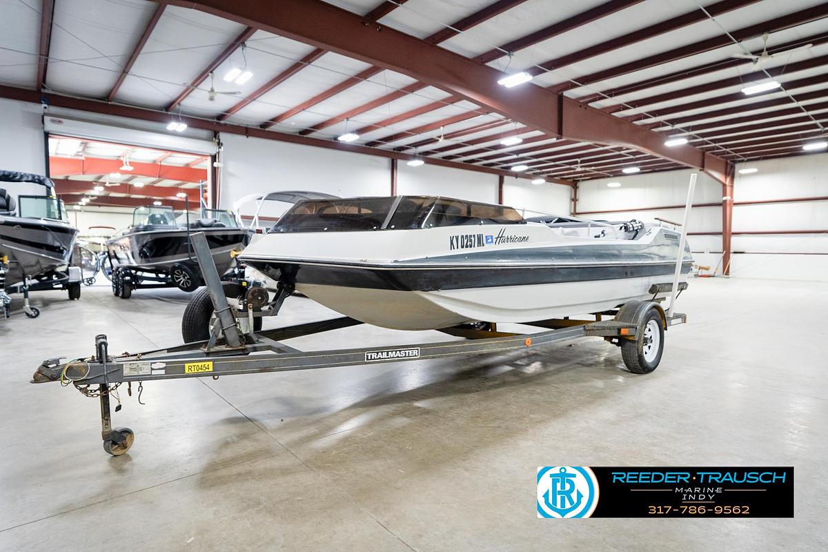 Used 1987 Hurricane 17 Deck Boat