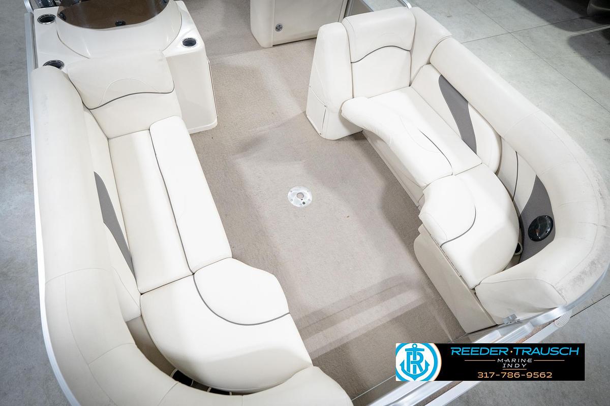 Used 2014 SunChaser Classic 8522 Lounger