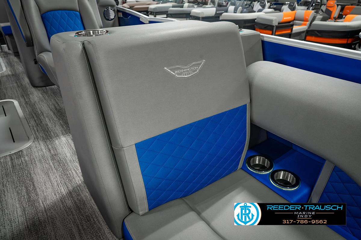 Used 2025 Bennington 25 L Bowrider