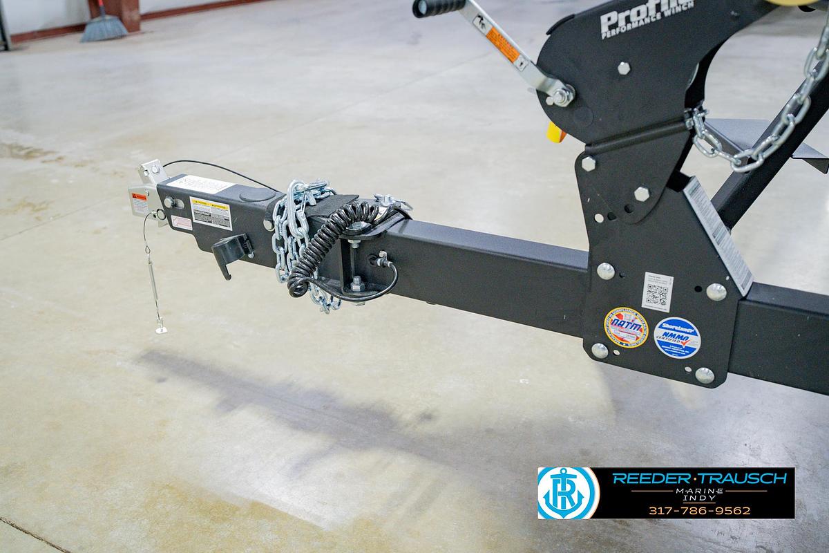 2026 Lund 1975 Pro V Sport