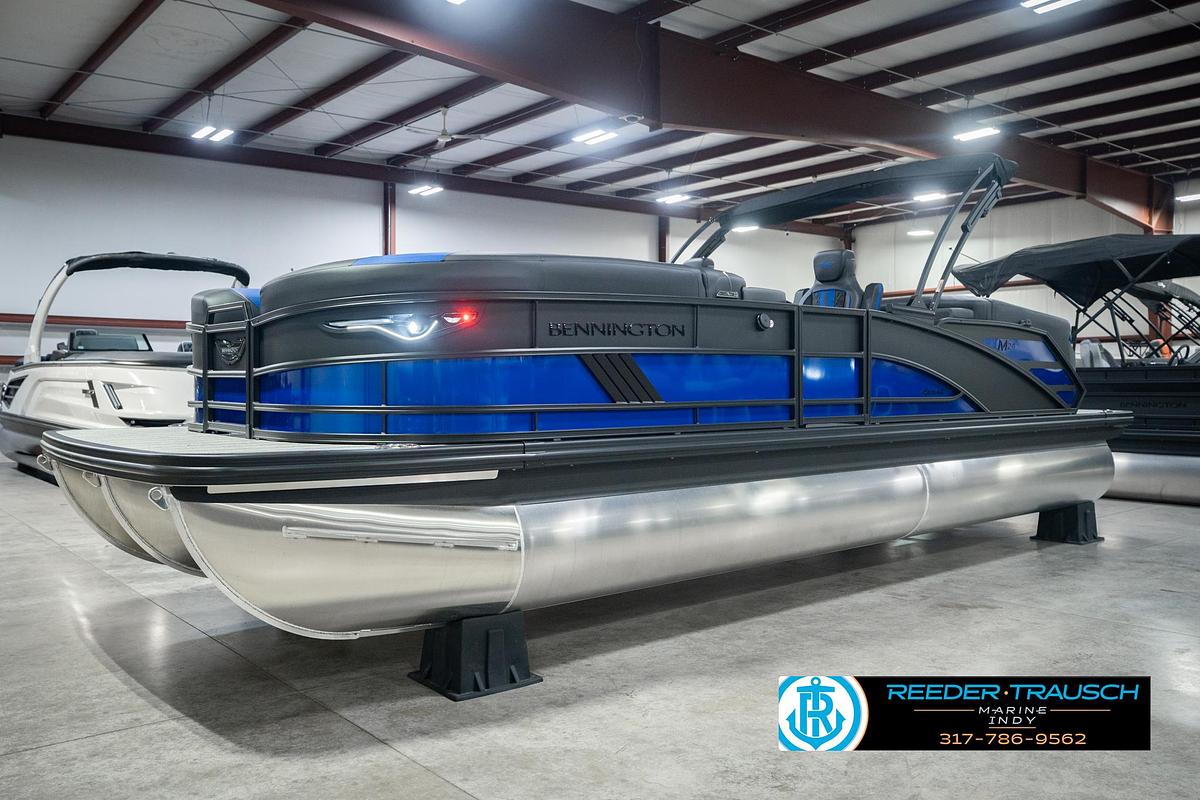 2027 Bennington 24 MFB