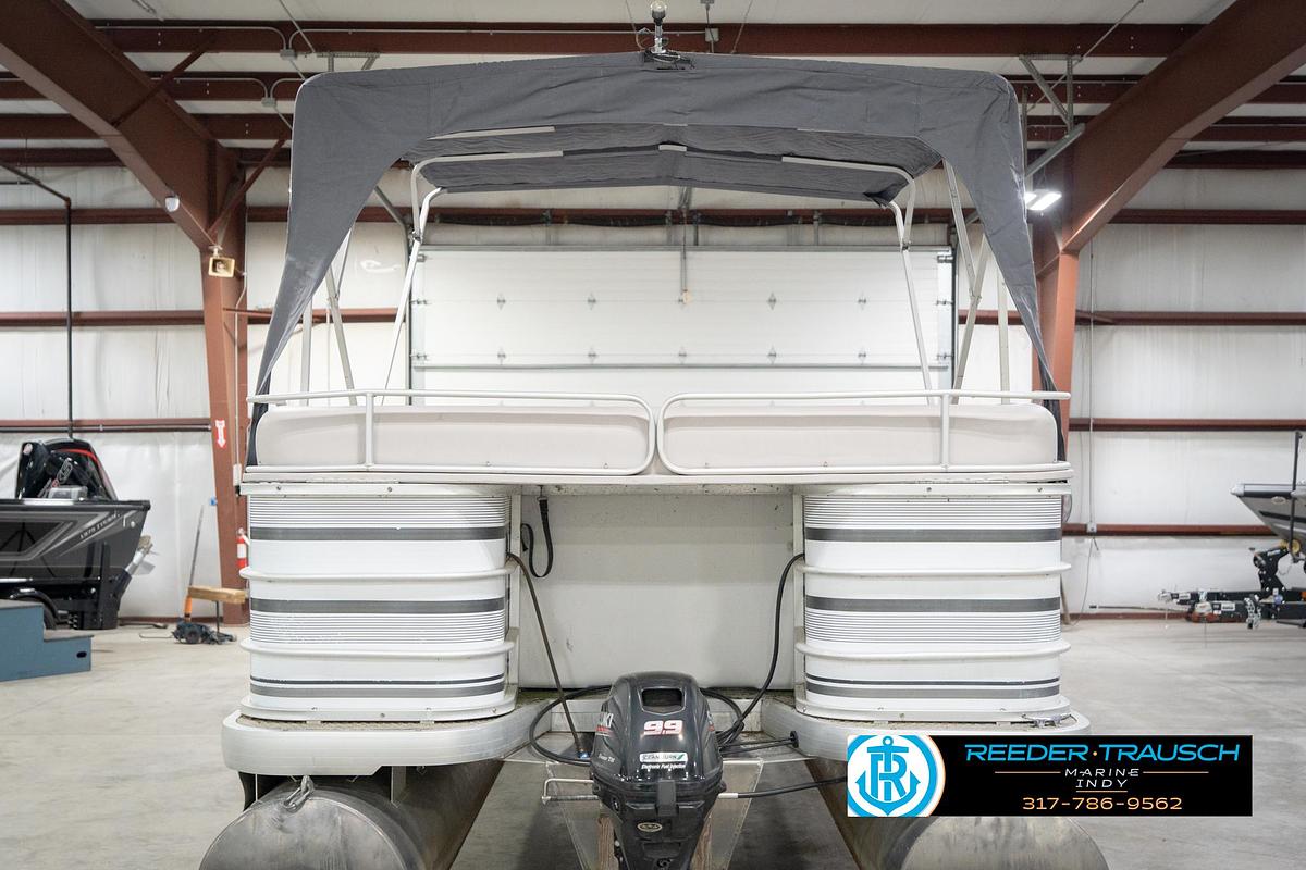 Used 1991 Godfrey Sanpan SP 2200