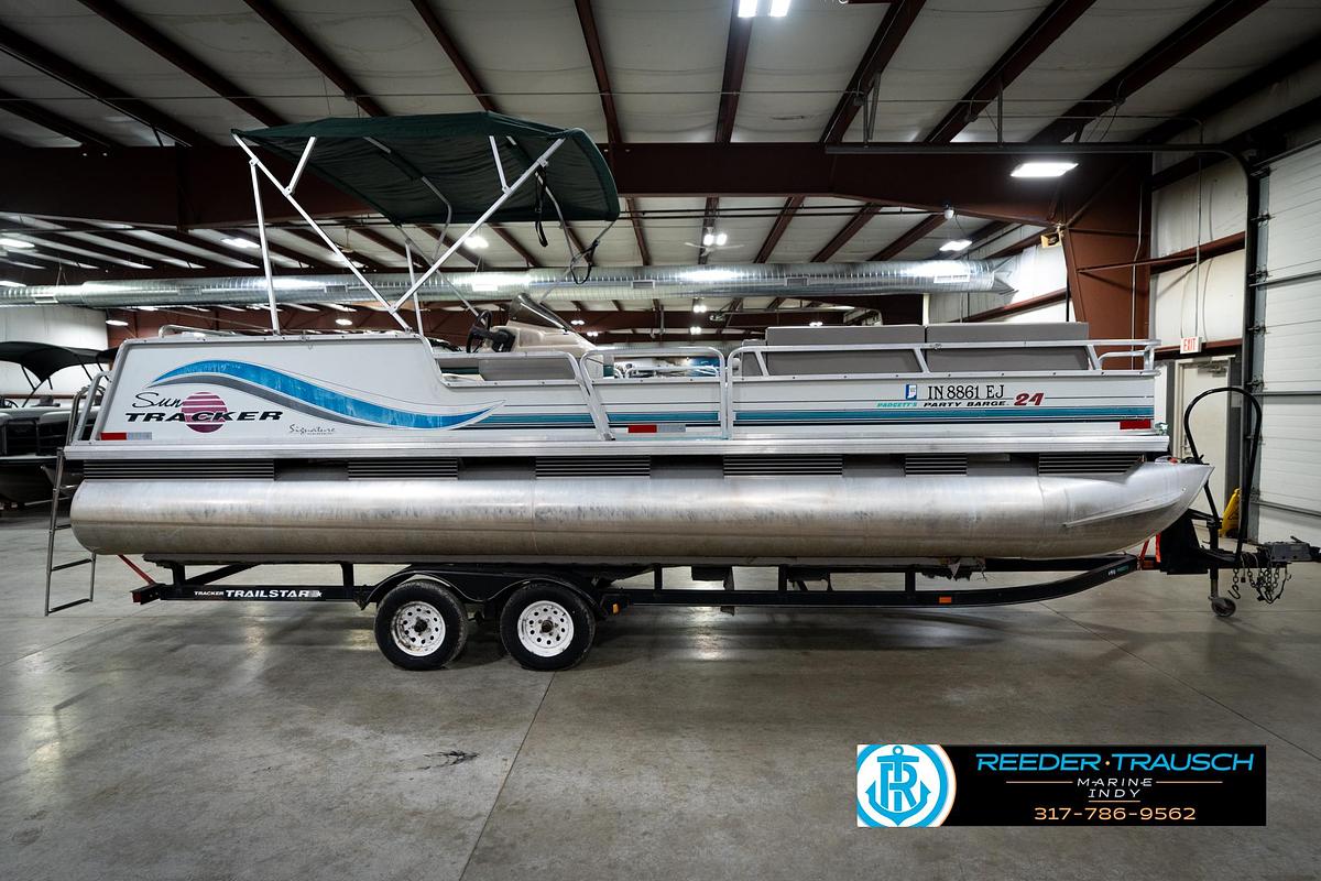 Used 1996 Suntracker Party Barge 24
