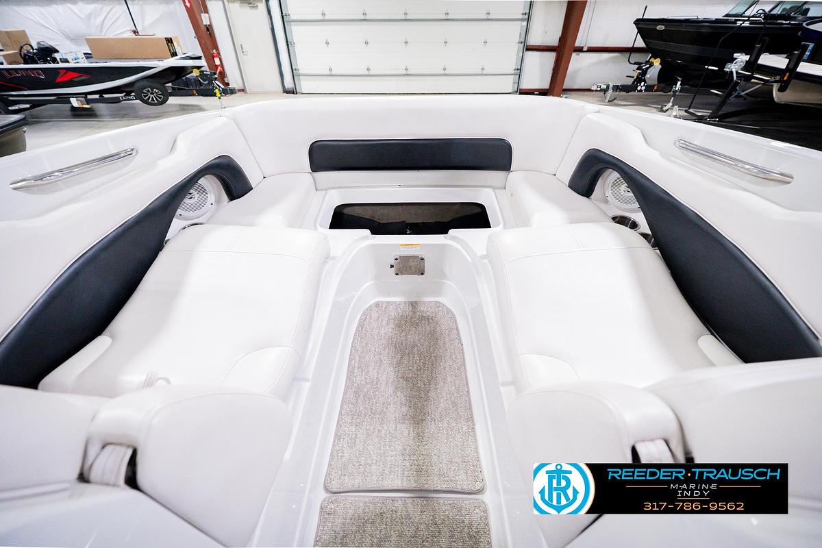 Used 2012 Crownline E4
