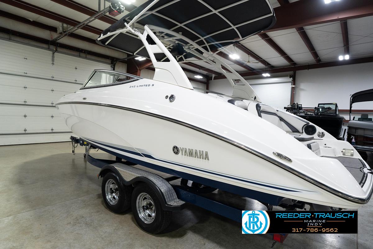 Used 2017 Yamaha 242 Limited S E-Series