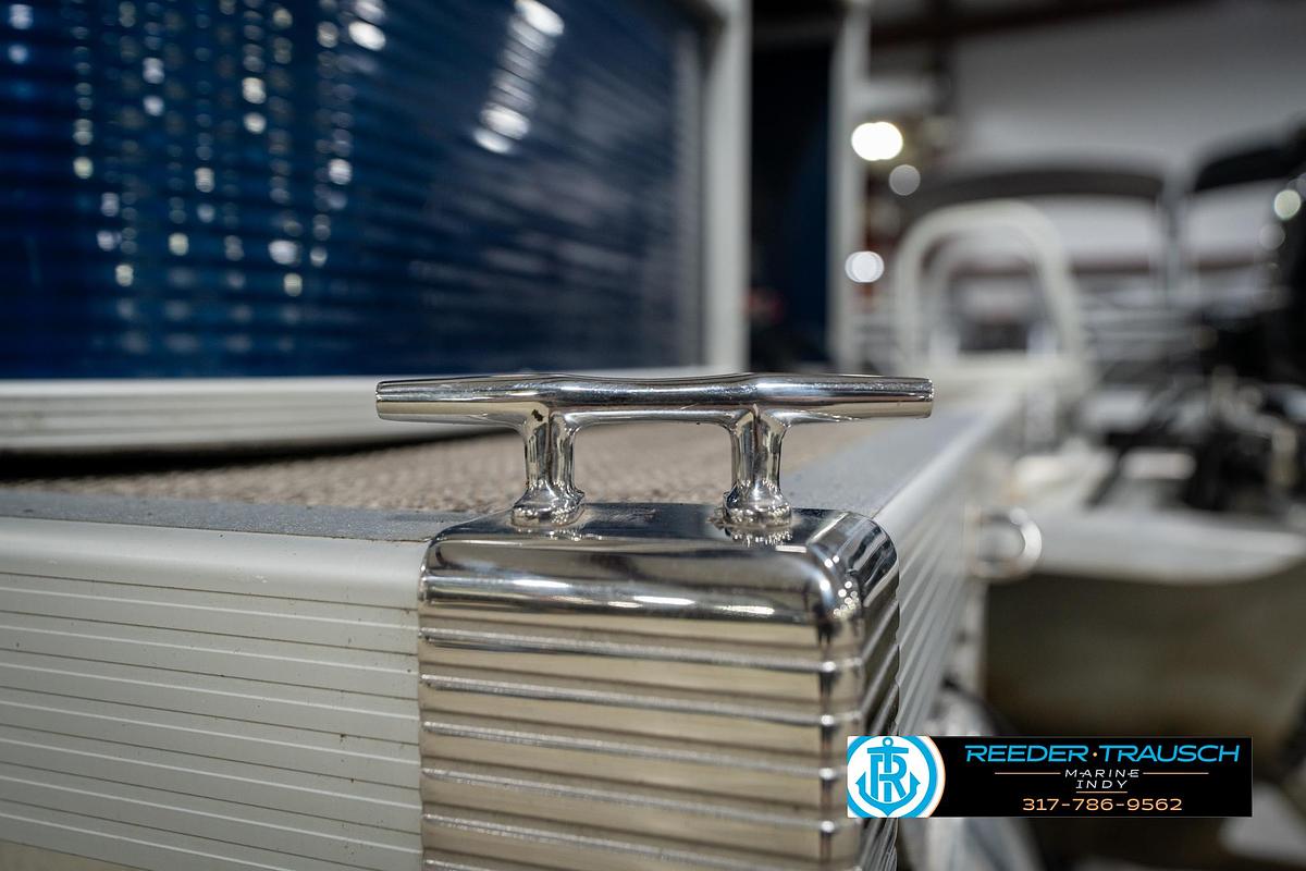 Used 2019 Bennington 18 SLV