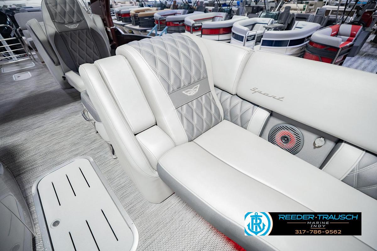 Used 2022 Bennington 23 QXFBA