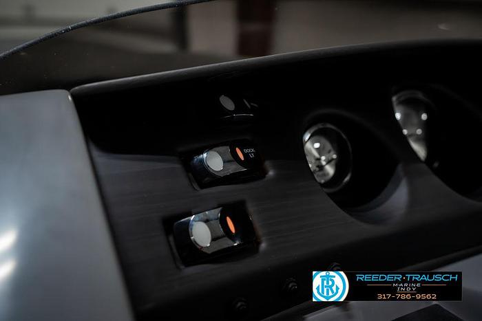 2025 Bennington 23 LPD