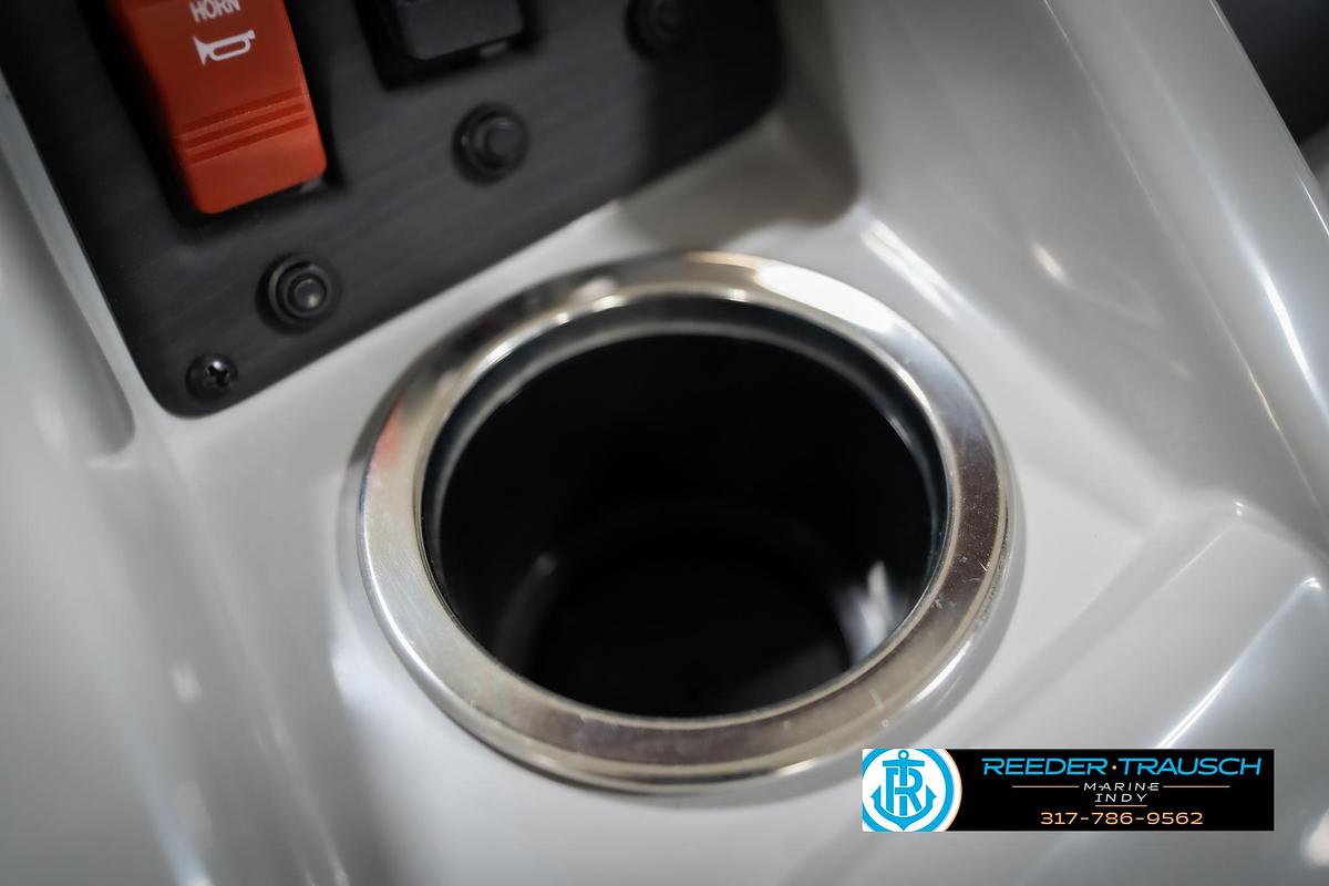 Used 2023 Bennington 20 SV