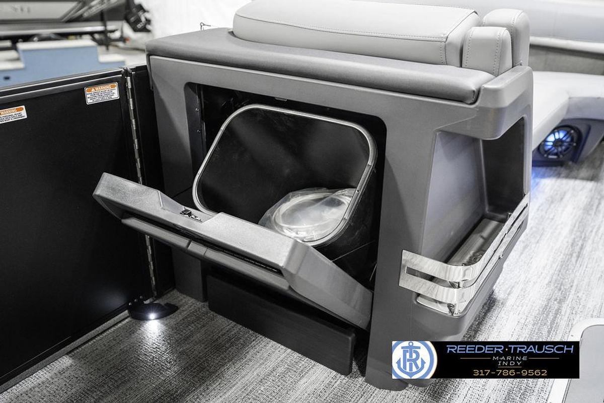 2025 Bennington 24 MFB