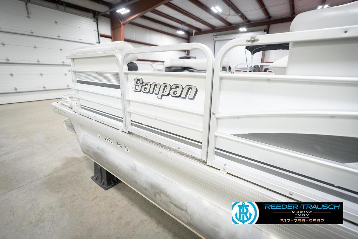 Used 1991 Godfrey Sanpan SP 2200