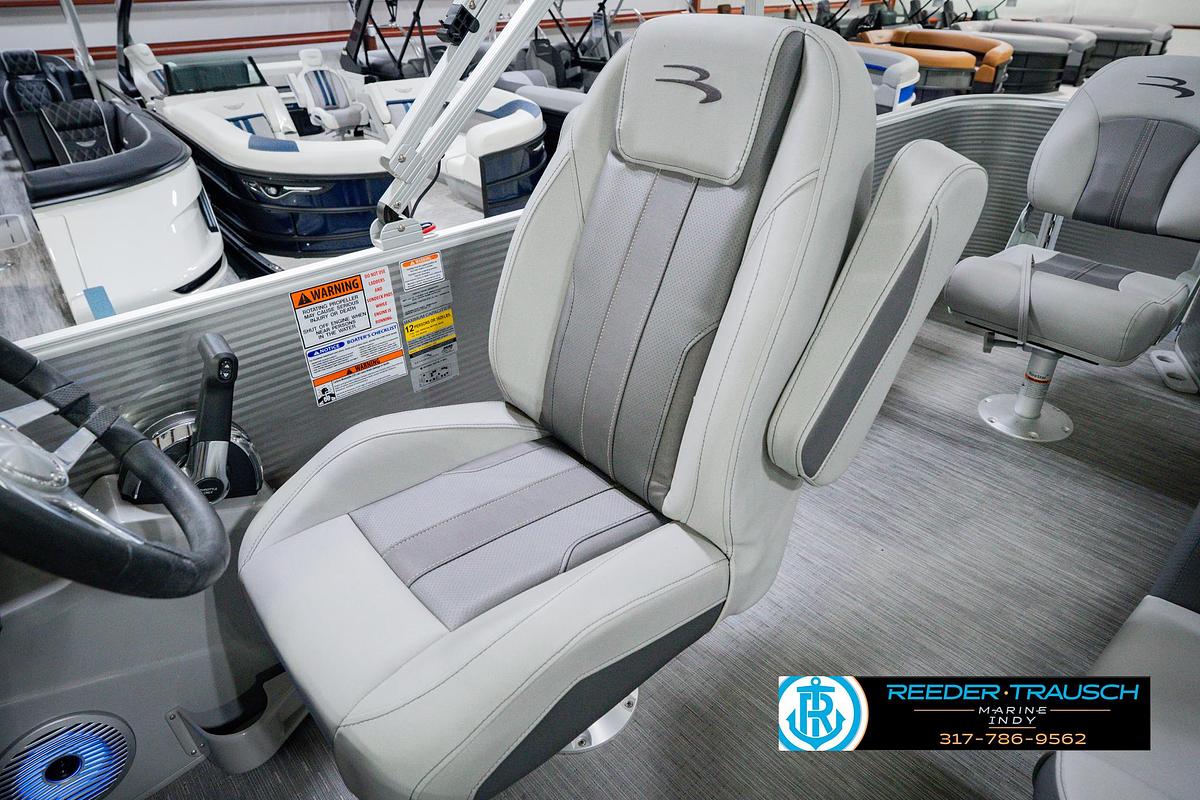 Used 2023 Bennington 22 SXSAPG