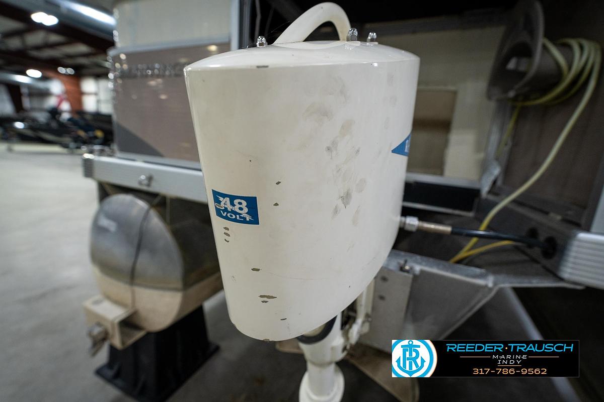 Used 2004 Bennington 20 SL