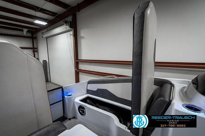 Used 2019 Crest Calypso 190