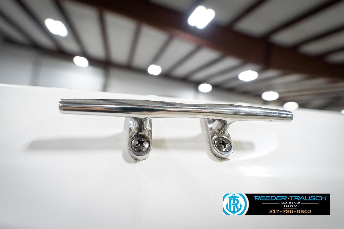 Used 2022 Hurricane 235RD