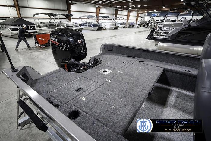 Used 2023 Lowe FM 1775