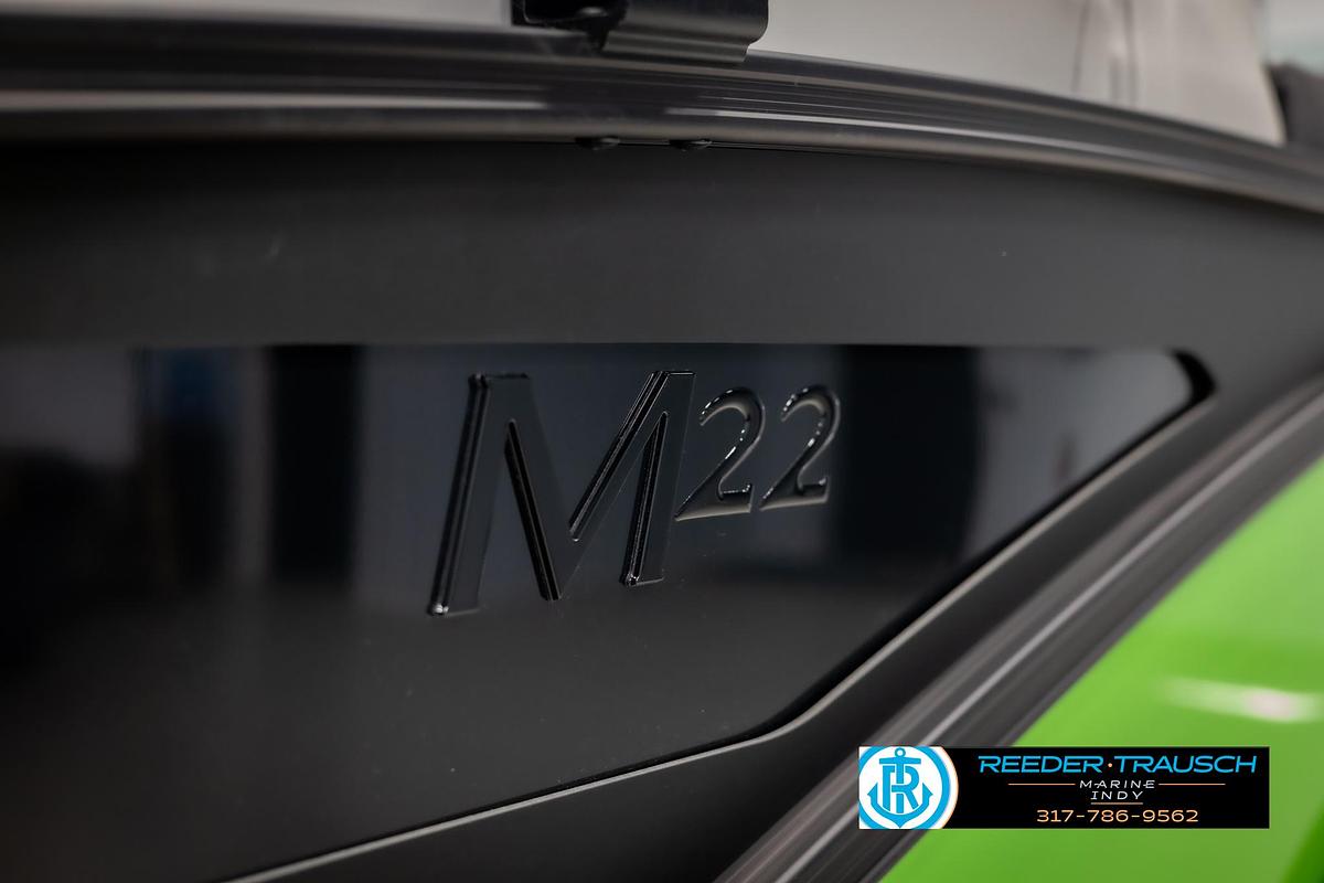 2025 Bennington 22 MFB