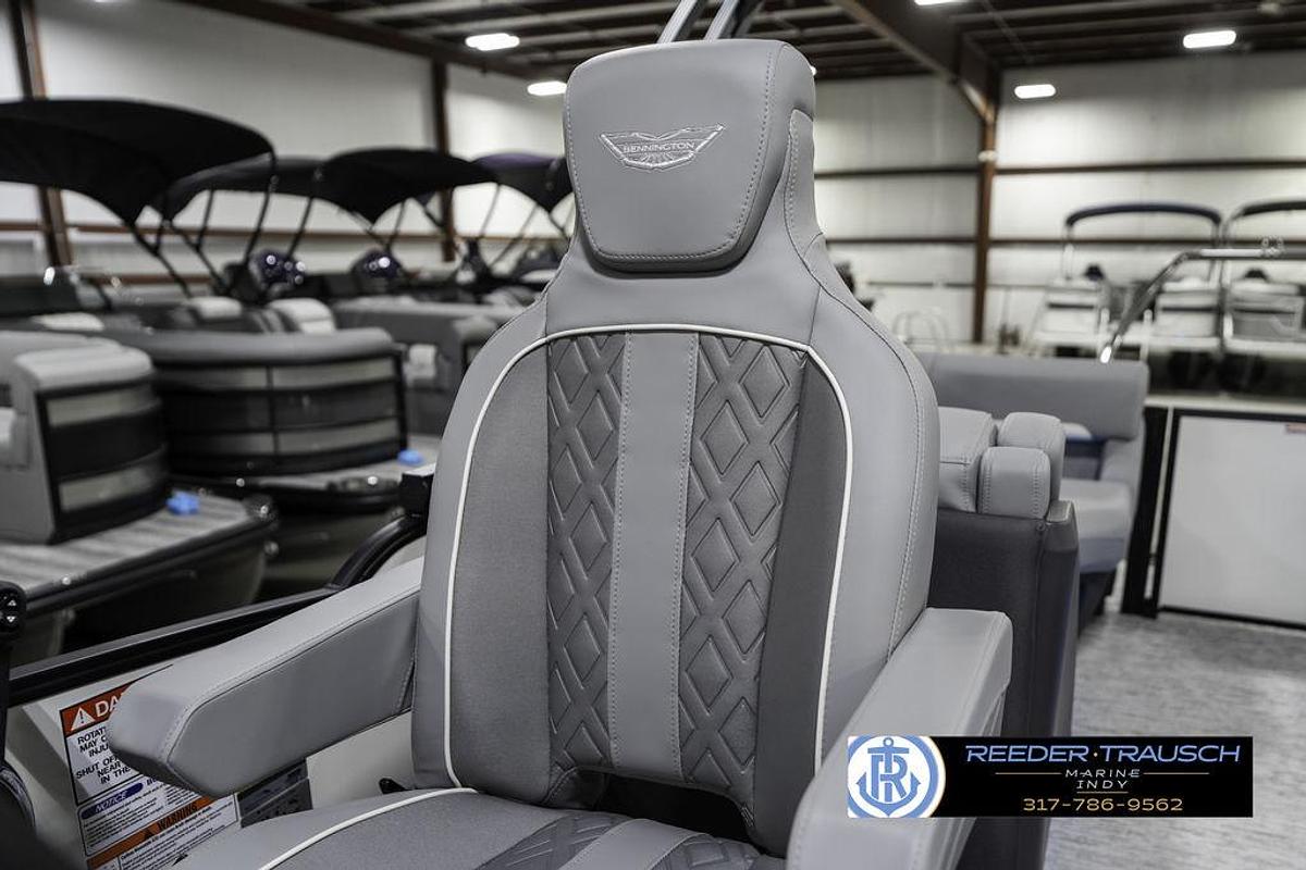 2025 Bennington 22 MFB