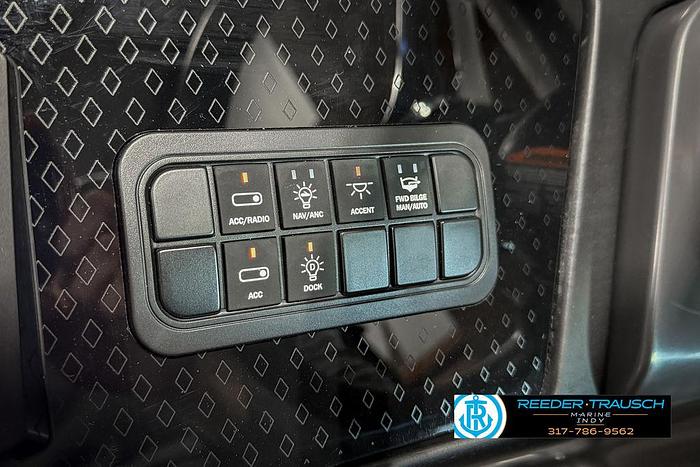 2025 Bennington 24 MFB