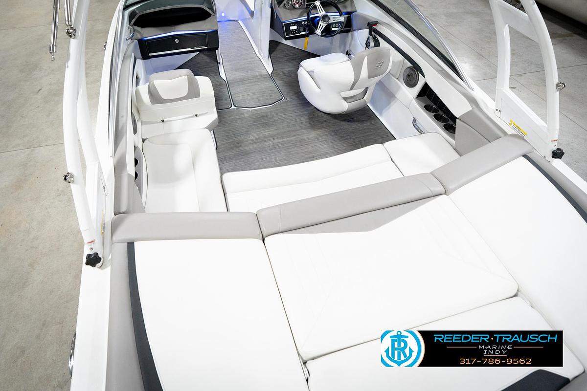 Used 2020 Four Winns MT H210