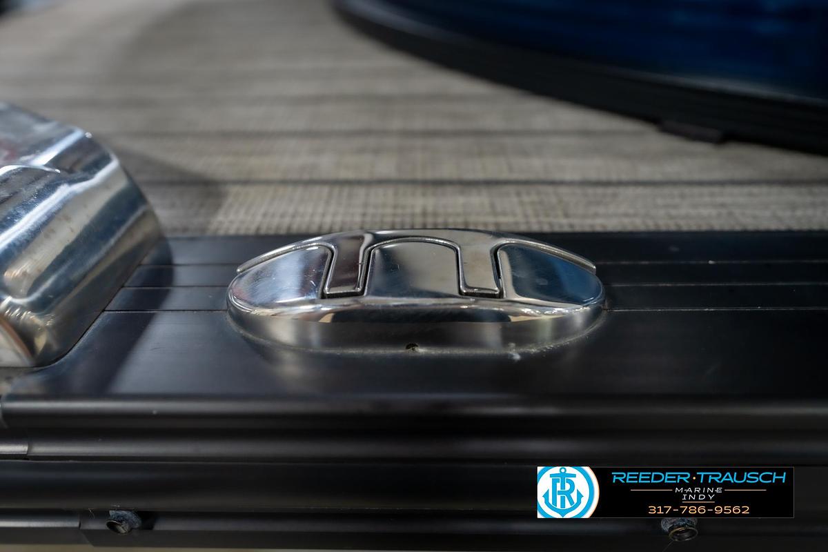 Used 2020 Harris Solstice