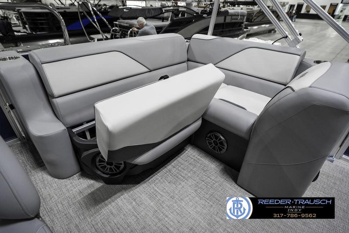 2025 Avalon 1785 Venture CRB