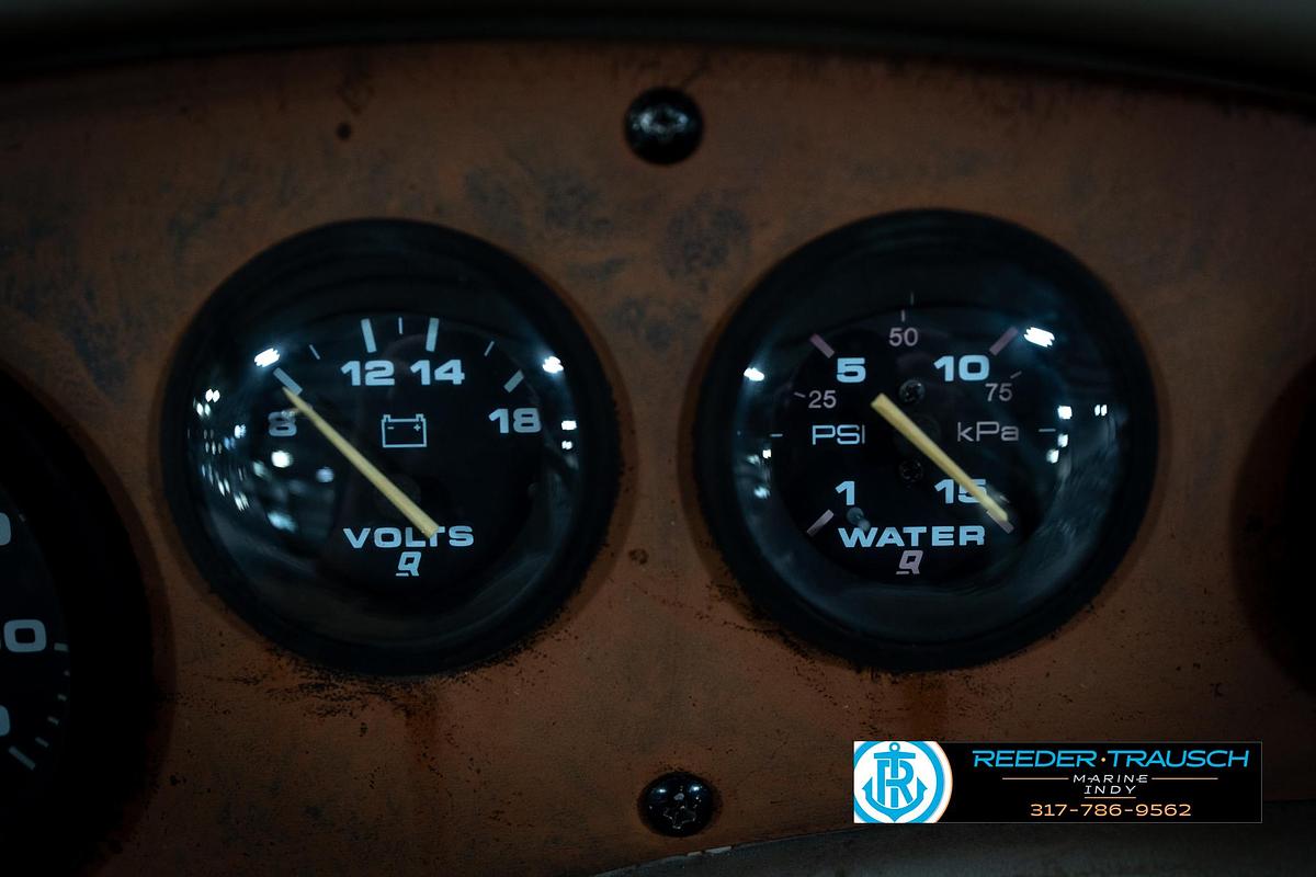 Used 1996 Suntracker Party Barge 24