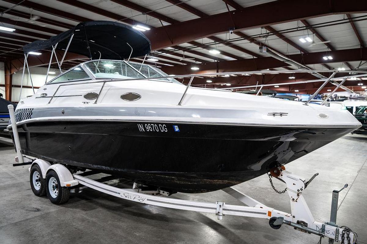 Used 1997 Sea Ray 240 Sundancer