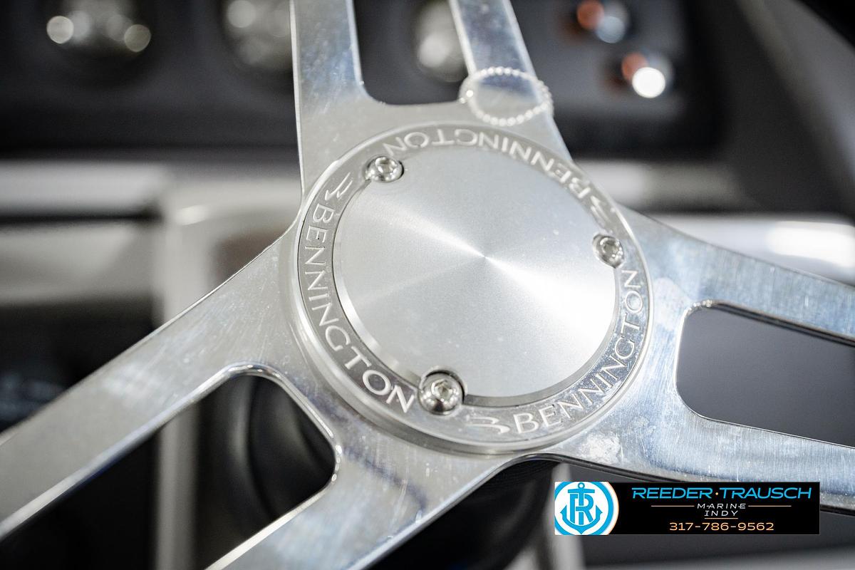 Used 2023 Bennington 23 LSR