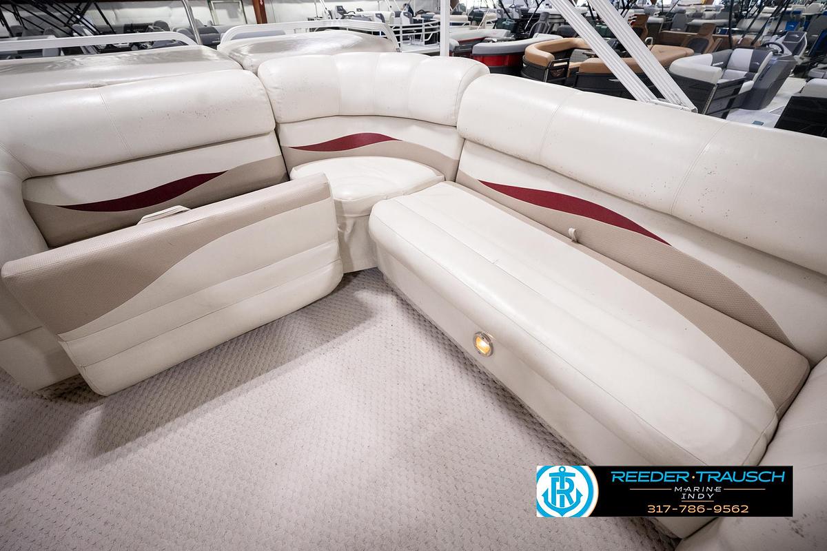Used 2005 Crest 22 Crest III XRS