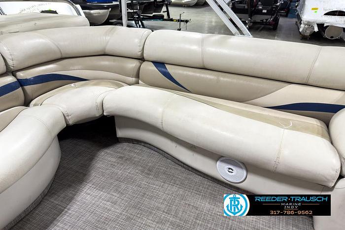 Used 2006 Crest Caribbean 2570