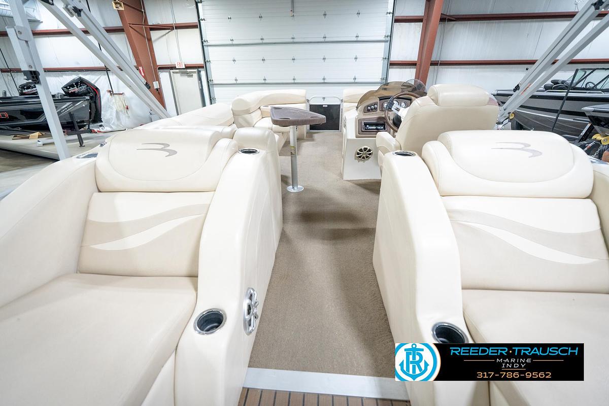 Used 2014 Bennington 2275 GCW