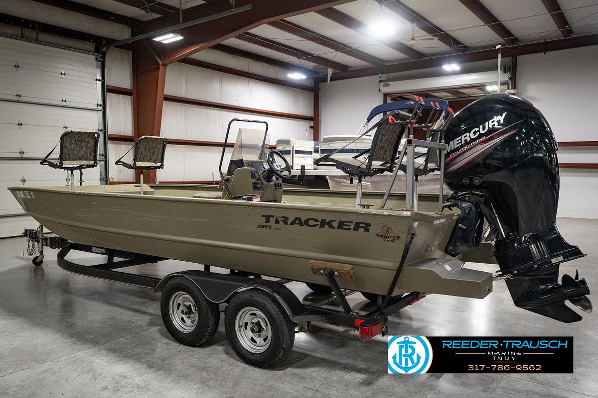 Used 2018 Tracker 2072 CC