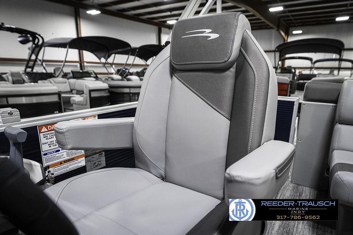 2025 Bennington 18 SLJ