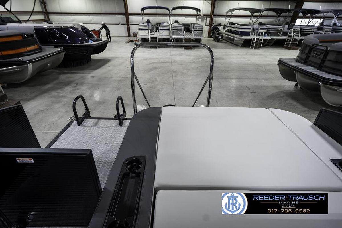 2025 Bennington 22 SSB