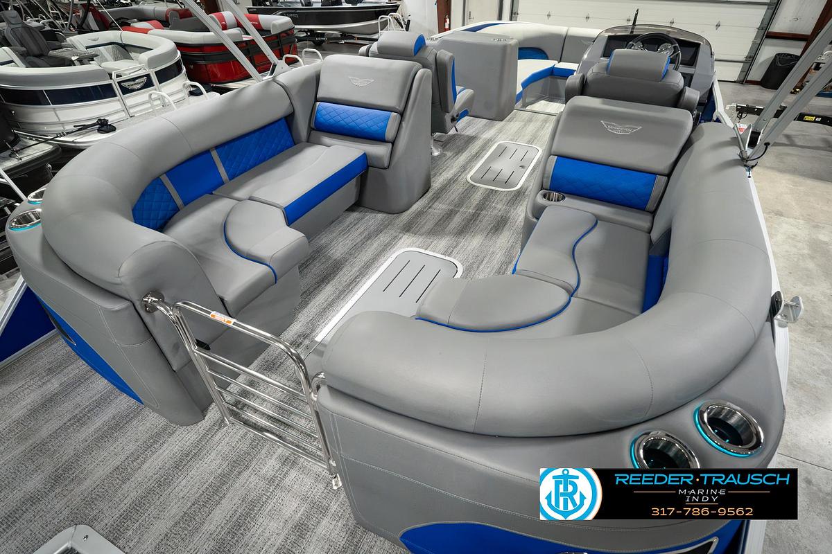 Used 2025 Bennington 25 L Bowrider