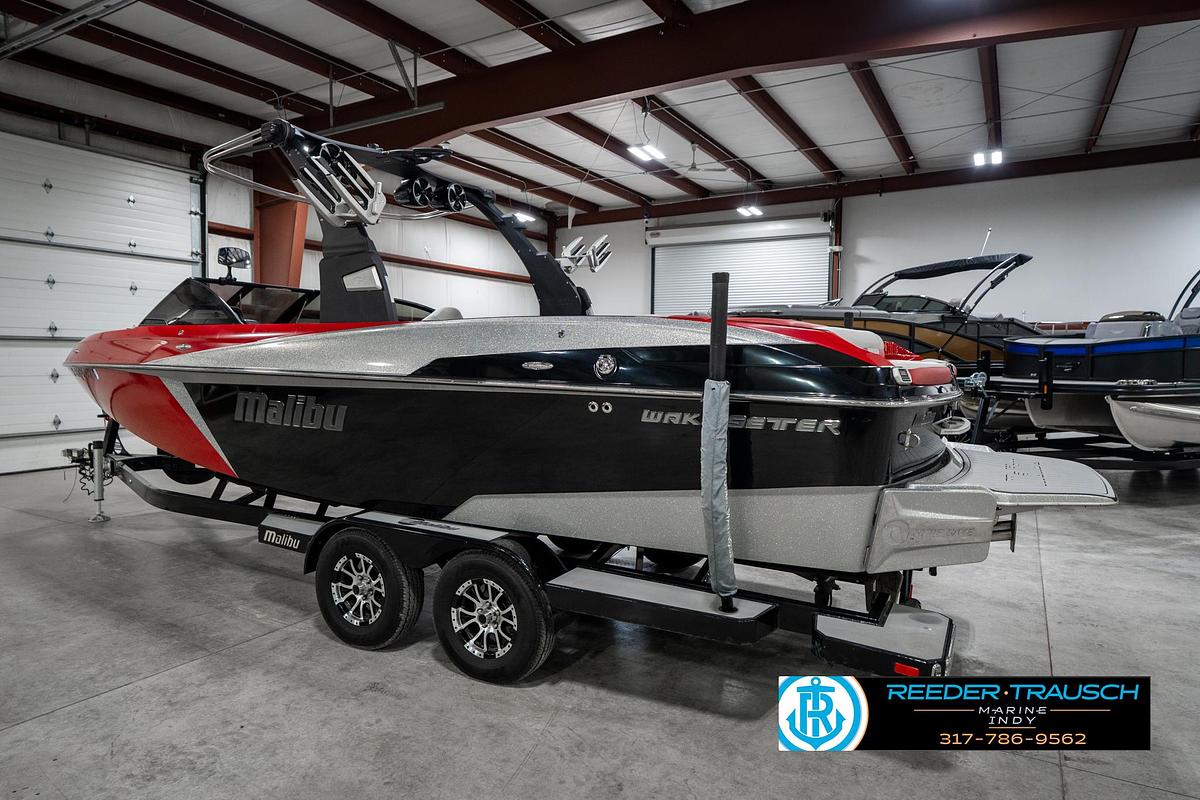 Used 2017 Malibu 25 LSV