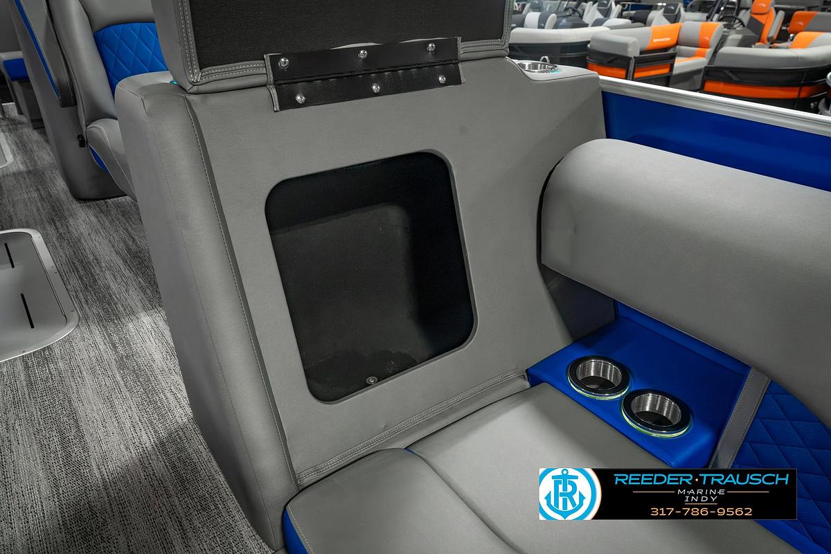 Used 2025 Bennington 25 L Bowrider