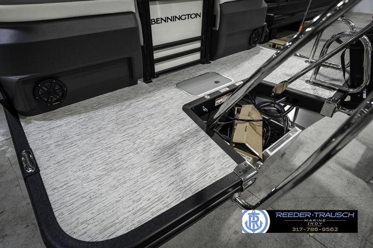 2025 Bennington 22 SSR