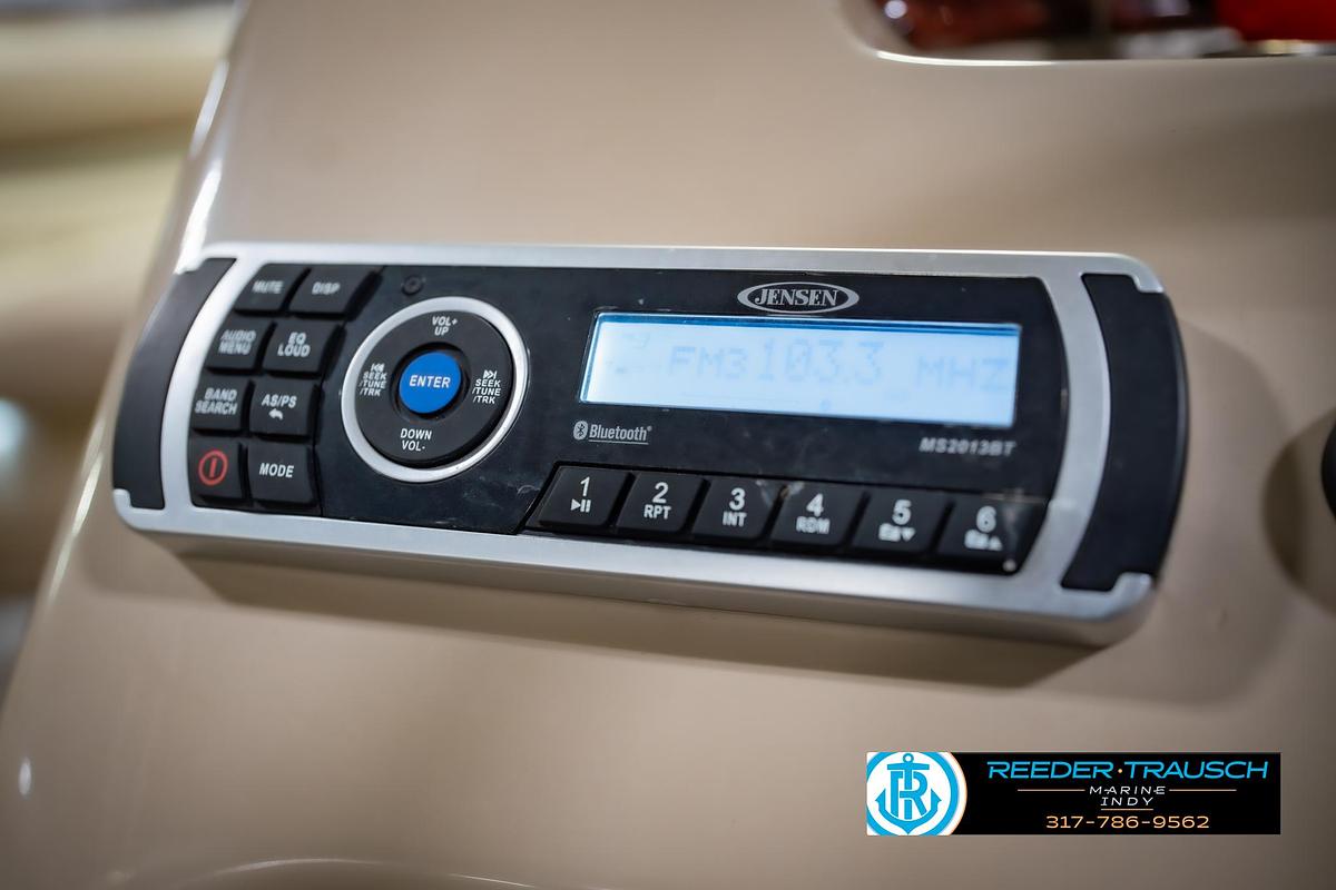 Used 2014 Tracker Marine Sig Party Barge 20 DLX